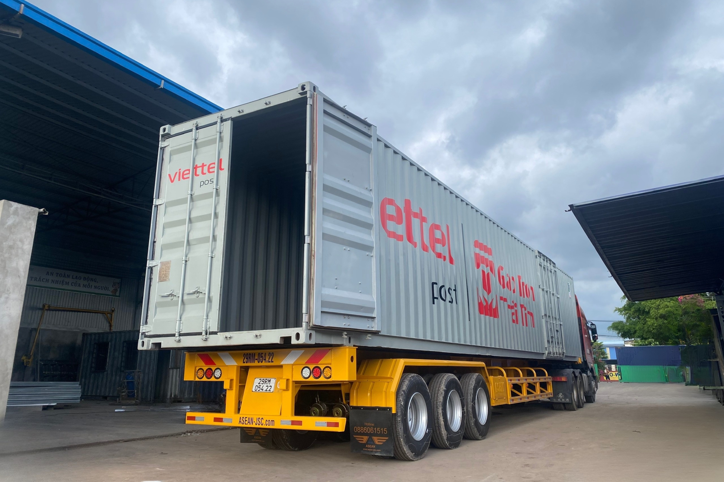 Happer Việt Nam cung cấp container 53 feet cho Viettel Post