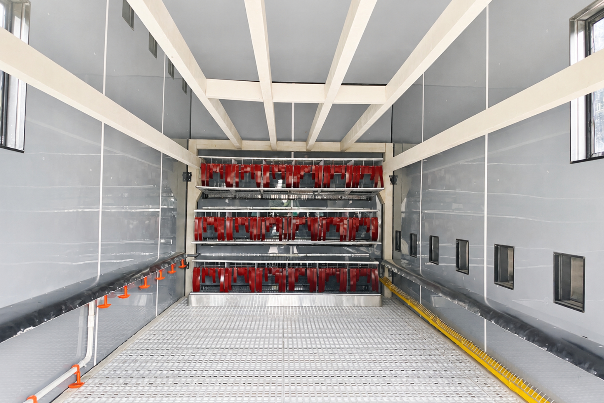 ben-trong-thiet-bi-nuoi-ga-container.jpg