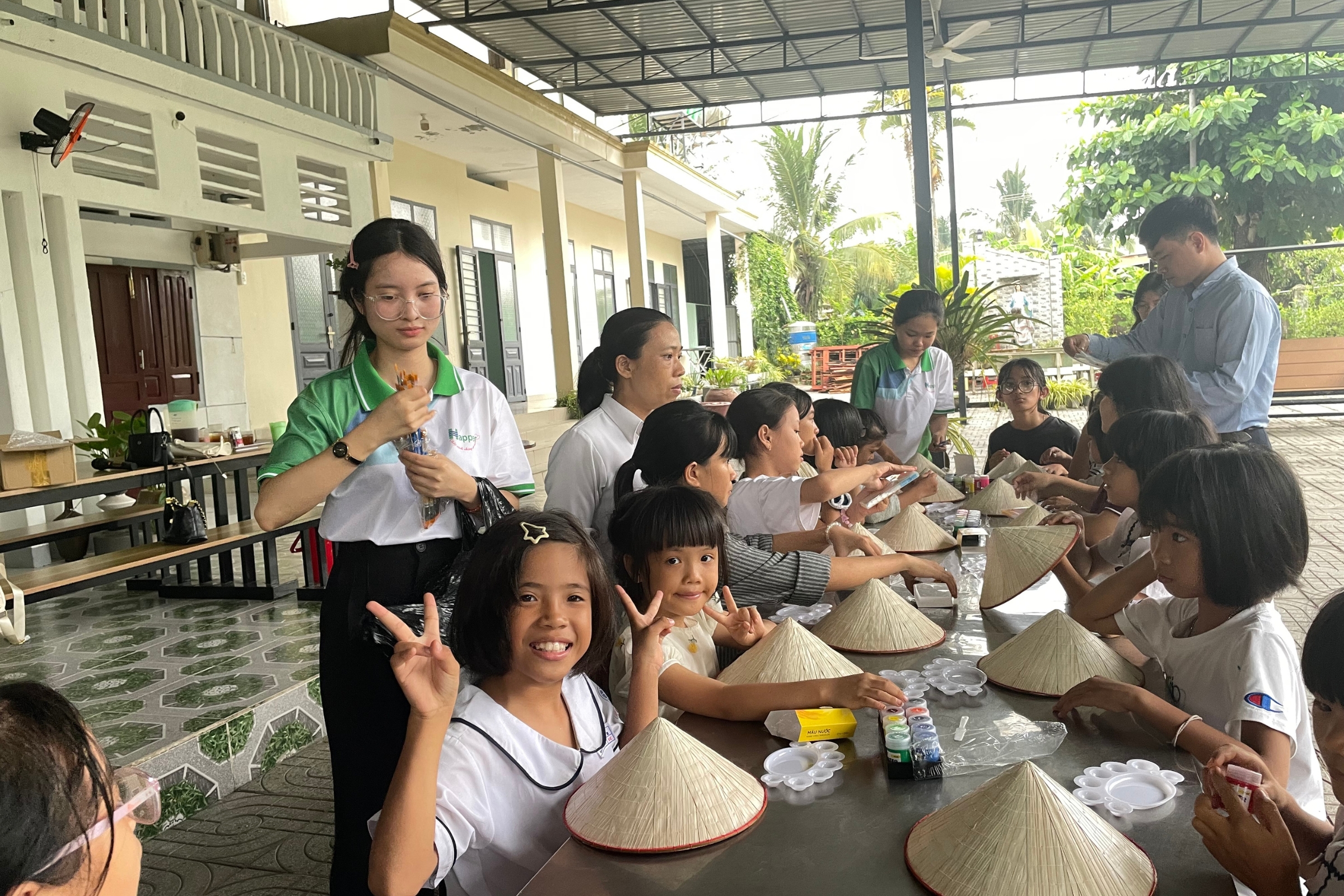 workshop-trang-tri-non-la-happer-viet-nam.jpg